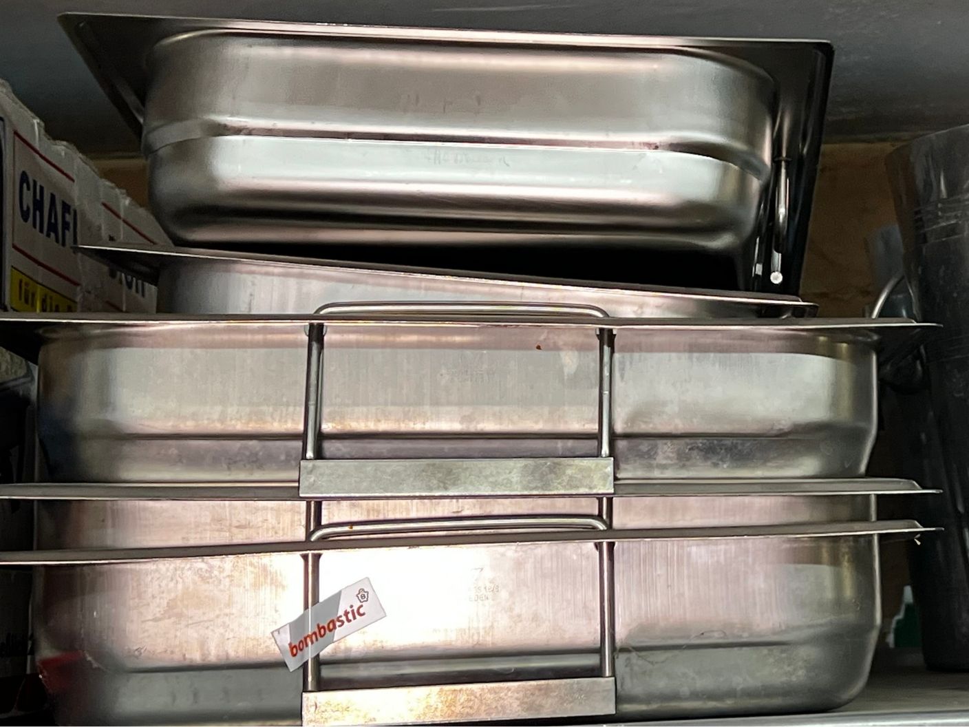 Gastro-Warmhaltebehälter / Chafing Dishes