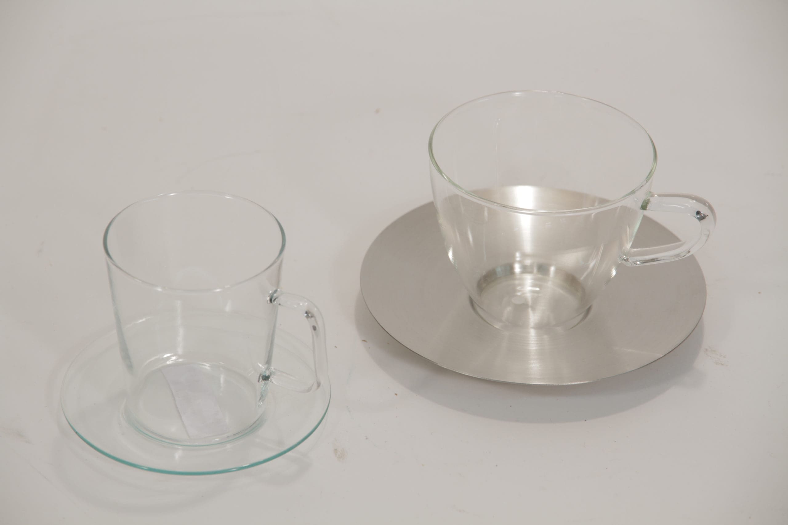 Teegläser je 2 stk Requisitenverleih bombastic.at