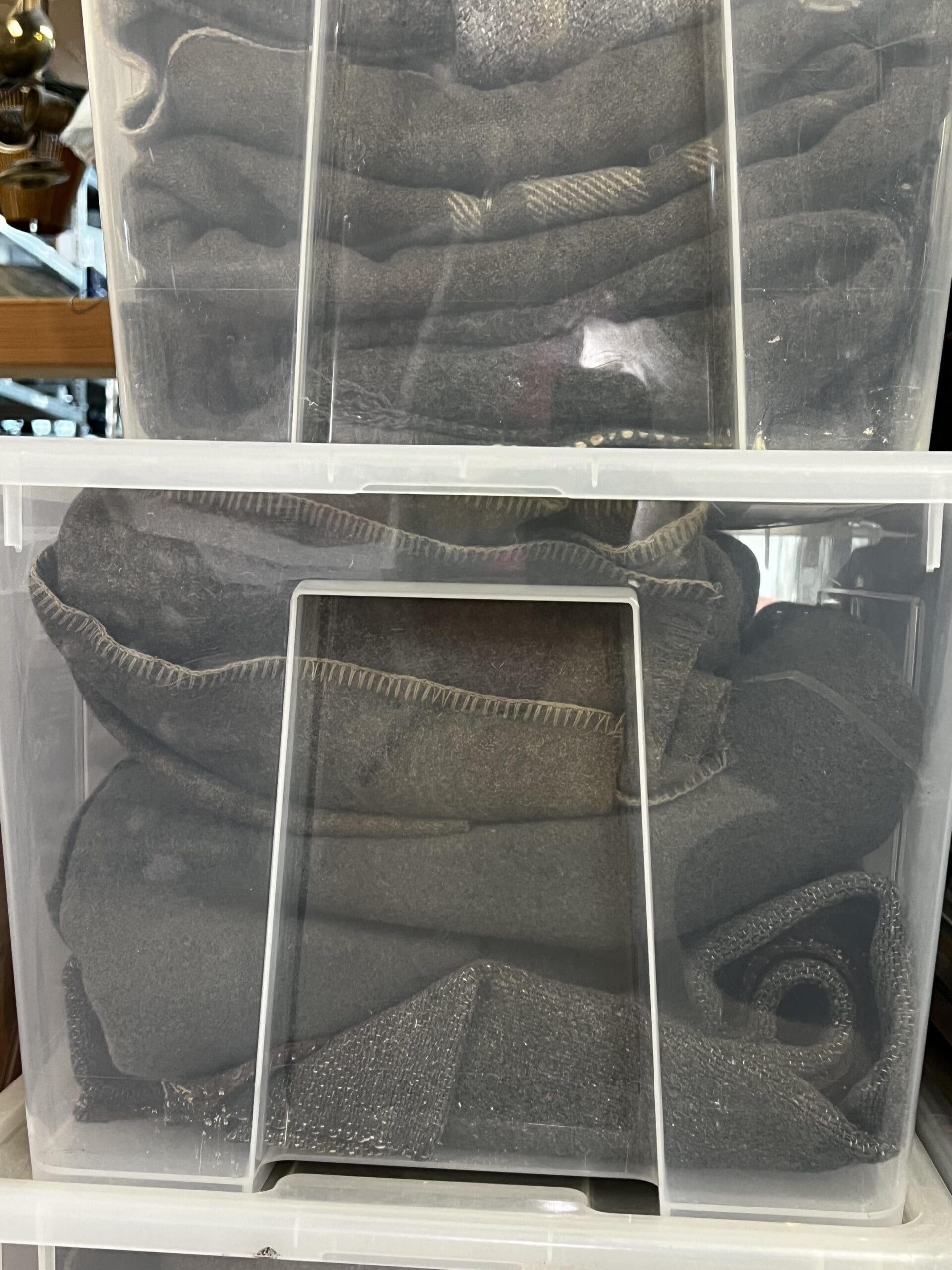 Militärdecken, mehrere Kisten – Bild 2