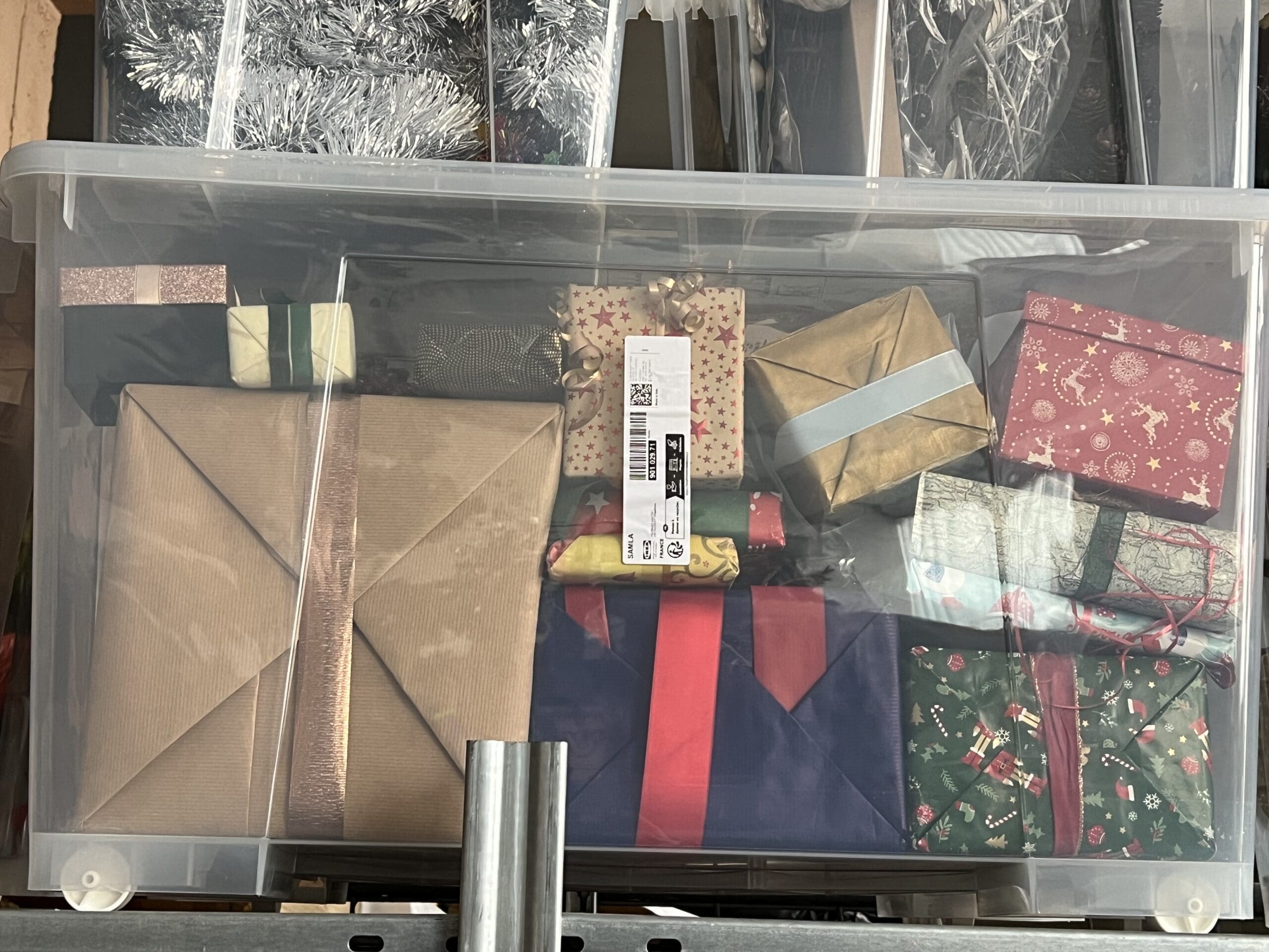 Verpackte Geschenke, 2 Kisten – Bild 2