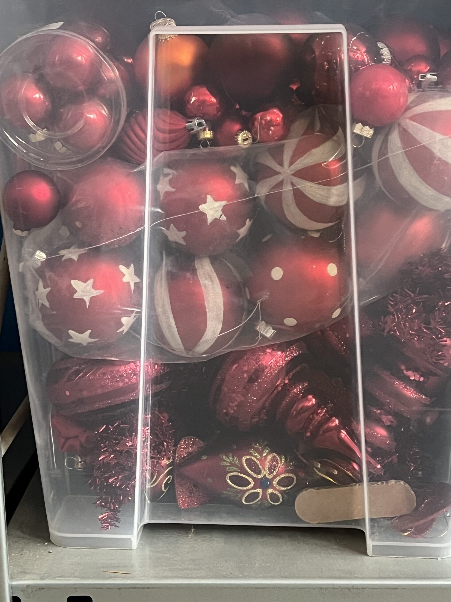 Roter Christbaumschmuck, 1 Kiste