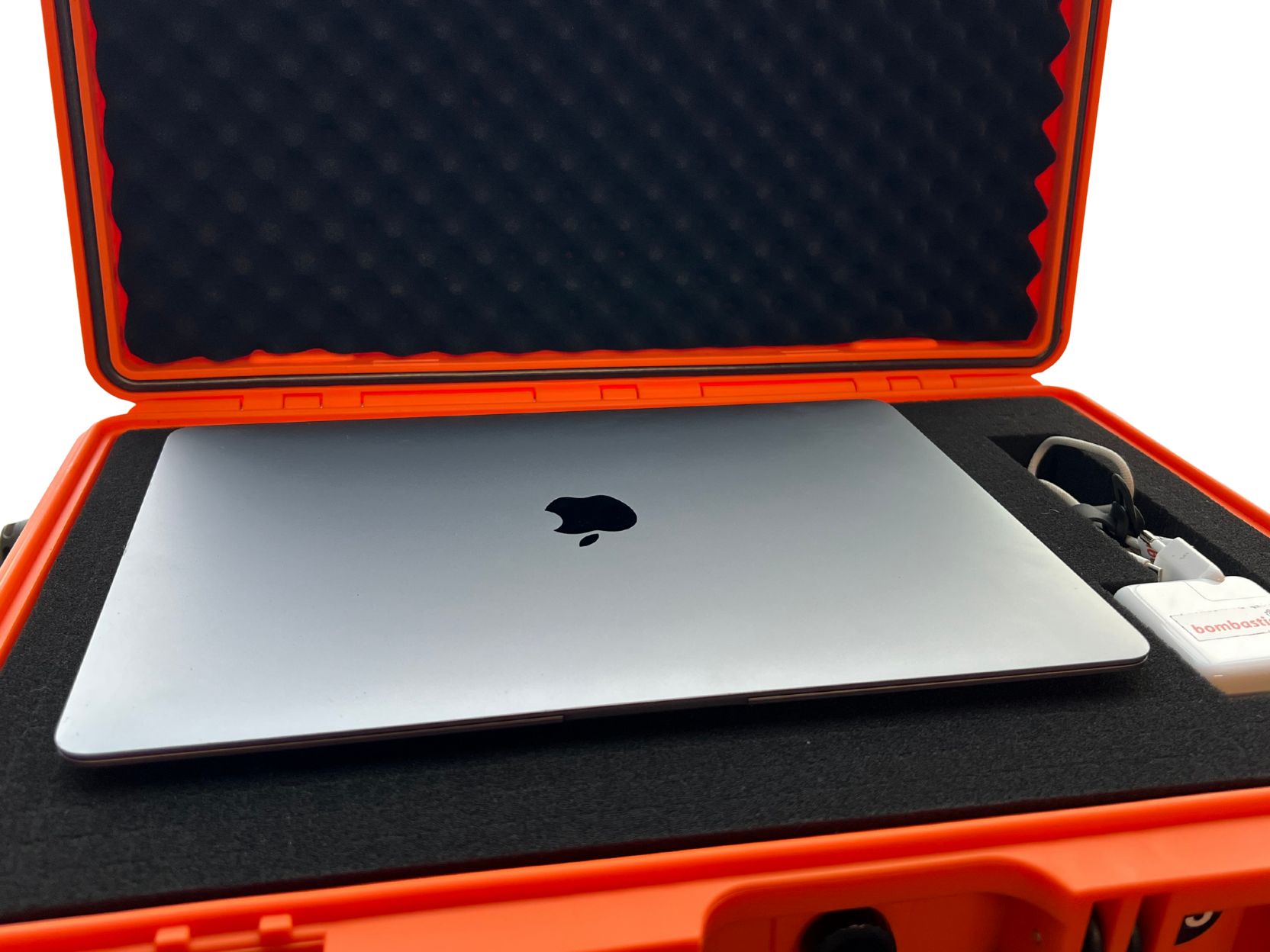 Apple MacBook Pro und MacBook Air, mehrere